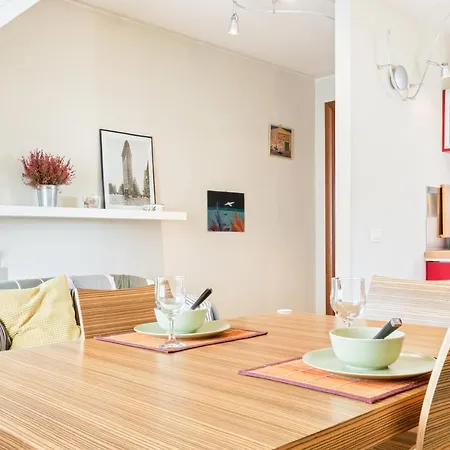Le Cure Railway Station Apartment